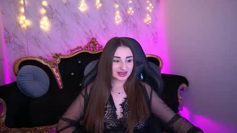 naomibaae online show from 16, 1, 2026