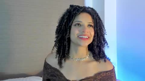 Snapshot of naomidawsonn chatting on 21, 10, 2025 naomidawson online show from 21, 10, 2025