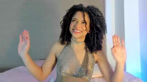 Snapshot of naomidawsonn chatting on 14, 11, 2025 naomidawson online show from 14, 11, 2025