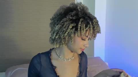 naomidawson online show from 6, 3, 2026