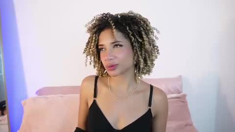 naomidawson online show from 10, 6, 2026