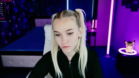 Snapshot of naomihita chatting on 31, 10, 2025 naomihita online show from 31, 10, 2025