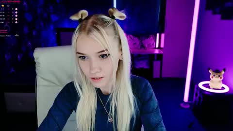 Snapshot of naomihita chatting on 4, 11, 2025 naomihita online show from 4, 11, 2025