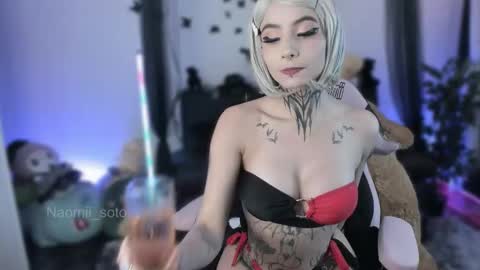 Snapshot of naomii_soto chatting on 22, 11, 2025 Naomi online show from 22, 11, 2025