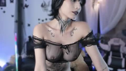 Snapshot of naomii_soto chatting on 26, 11, 2025 Naomi online show from 26, 11, 2025