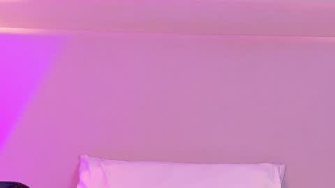 Naomi Klarc online show from 9, 4, 2026