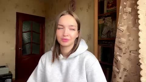 Snapshot of naomiortea chatting on 24, 6, 2026 Lesi online show from 24, 6, 2026
