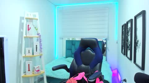 naomy online show from 12, 11, 2025