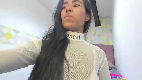 Snapshot of naomy__smith__ chatting on 3, 3, 2025 N A O M Y online show from 3, 3, 2025