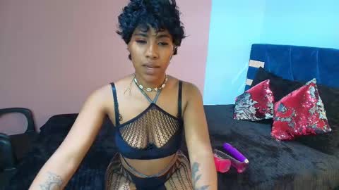 Snapshot of naomy__smith__ chatting on 27, 2, 2026 N A O M Y online show from 27, 2, 2026