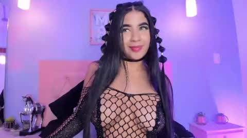 Naomy online show from 26, 6, 2026