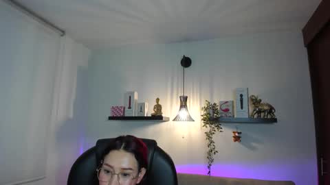 Snapshot of naomy_stanley chatting on 27, 5, 2026 Naomy Stanley online show from 27, 5, 2026