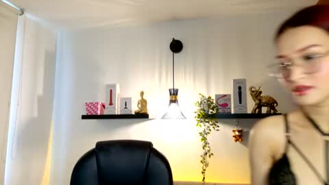 naomy_stanley_ online show from 24, 7, 2026