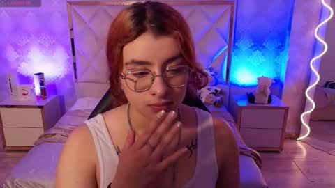 Naomy  online show from 24, 11, 2025