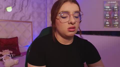 Snapshot of naomy_tay1 chatting on 3, 2, 2026 Naomy online show from 3, 2, 2026