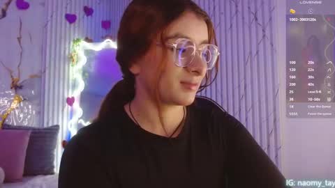 Snapshot of naomy_tay1 chatting on 21, 2, 2026 Naomy online show from 21, 2, 2026