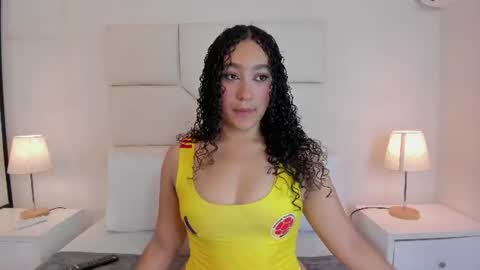 Snapshot of naomycambels chatting on 7, 7, 2026 naomycambels online show from 7, 7, 2026