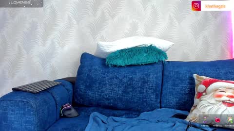 Naomy Cole online show from 19, 12, 2024