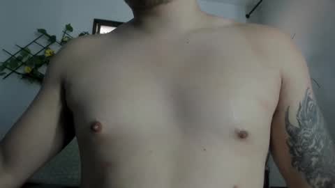 Snapshot of narciso_kh chatting on 17, 9, 2025 deibyd online show from 17, 9, 2025