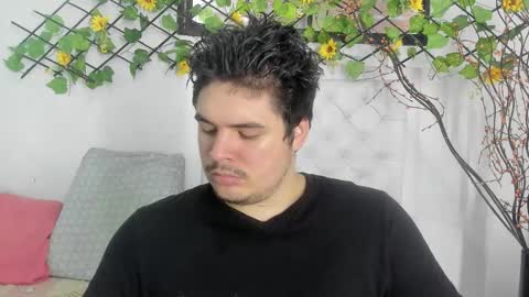 Snapshot of narciso_kh chatting on 28, 9, 2025 deibyd online show from 28, 9, 2025