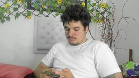 Snapshot of narciso_kh chatting on 7, 10, 2025 deibyd online show from 7, 10, 2025