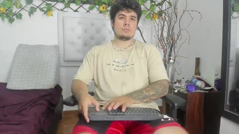 Snapshot of narciso_kh chatting on 9, 10, 2025 deibyd online show from 9, 10, 2025