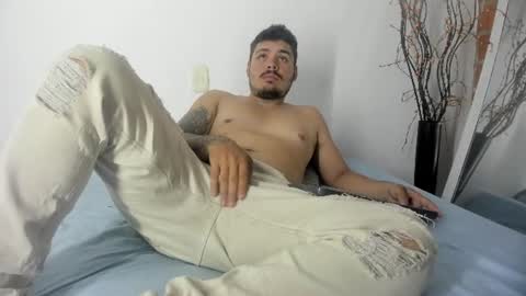 Snapshot of narciso_kh chatting on 19, 7, 2026 deibyd online show from 19, 7, 2026