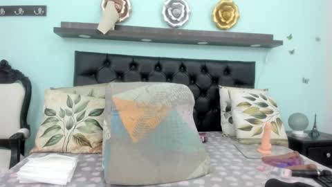 Snapshot of nashira_robert chatting on 5, 2, 2026 Debora online show from 5, 2, 2026