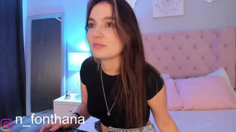 Nashly Fontana online show from 14, 1, 2025