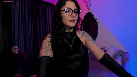 Snapshot of nasty_alice1 chatting on 16, 6, 2026 Goddess Alice online show from 16, 6, 2026