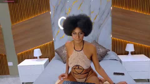 Snapshot of nastybrunette_ chatting on 13, 11, 2025 Julieth online show from 13, 11, 2025