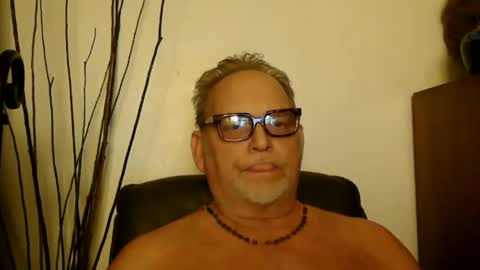Daddy online show from 23, 1, 2025
