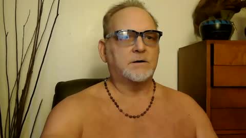Daddy online show from 27, 1, 2025