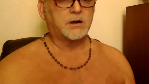 Daddy online show from 6, 2, 2025