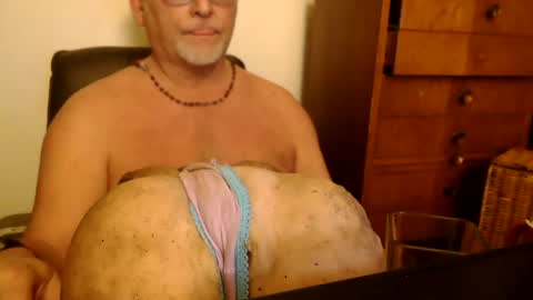 Daddy online show from 14, 2, 2025