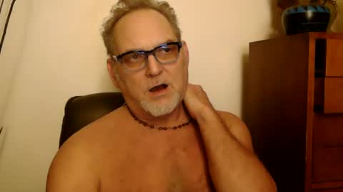 Daddy online show from 21, 2, 2025