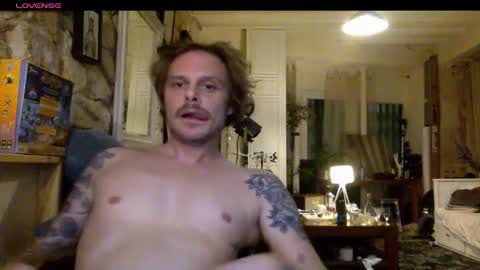 Snapshot of nastyloveparis chatting on 8, 11, 2025 nastyloveparis online show from 8, 11, 2025