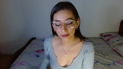 Snapshot of nat4youlove chatting on 16, 12, 2024 nathalia online show from 16, 12, 2024