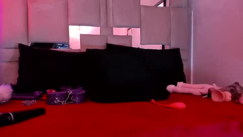 Natacha black online show from 23, 2, 2025