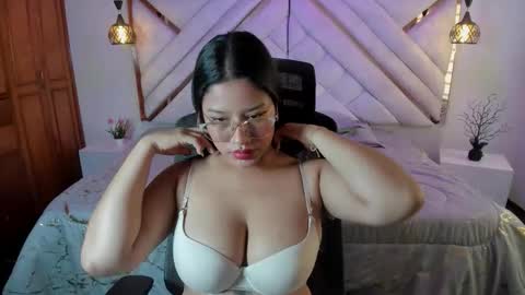natachacole online show from 17, 10, 2025