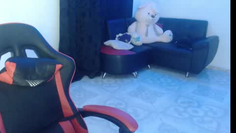 Nata Ramirez online show from 8, 3, 2025