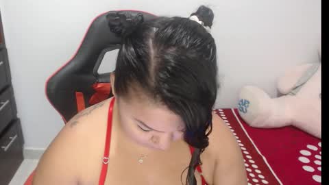 Nata Ramirez online show from 10, 11, 2025