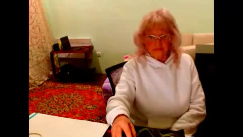 Snapshot of natali7634 chatting on 28, 10, 2025 natali online show from 28, 10, 2025