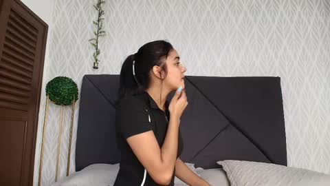 Snapshot of natalia_aguirre chatting on 16, 9, 2025 Naty online show from 16, 9, 2025