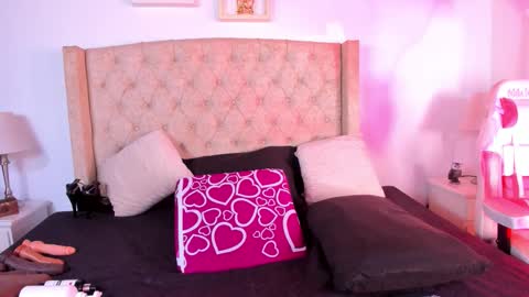 Snapshot of natalia_collinslim chatting on 8, 10, 2025 Natalia online show from 8, 10, 2025