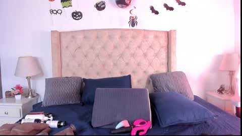 Snapshot of natalia_collinslim chatting on 30, 10, 2025 Natalia online show from 30, 10, 2025