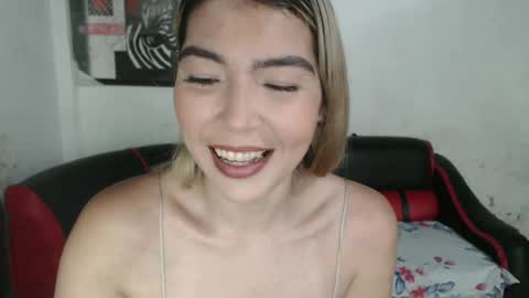 Snapshot of nataliaqueenve chatting on 12, 12, 2024 Natalia online show from 12, 12, 2024