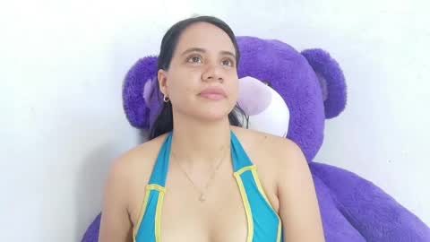 Snapshot of nataliavela chatting on 21, 4, 2026 nataliavela online show from 21, 4, 2026