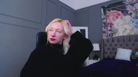 Snapshot of natalie_bitton chatting on 25, 2, 2025 Natalie online show from 25, 2, 2025