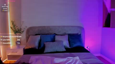 NATALIE BLAZE online show from 25, 6, 2026